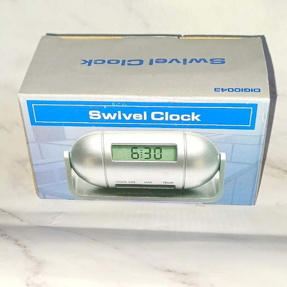 Swivel Clock - Picture 2 of 8